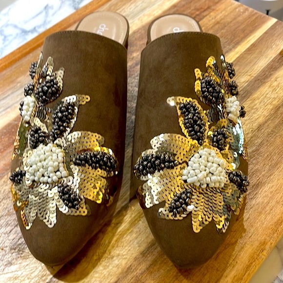 🌺NWOB Stunning Charles by Charles David sequenced mules/microsuede. Size… - Picture 6 of 8
